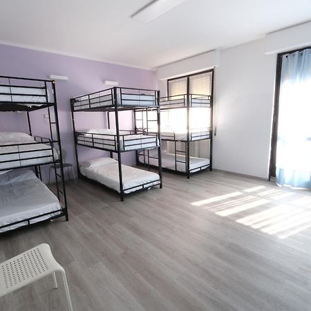 Hostel 3 Mediolan Zewnętrze zdjęcie