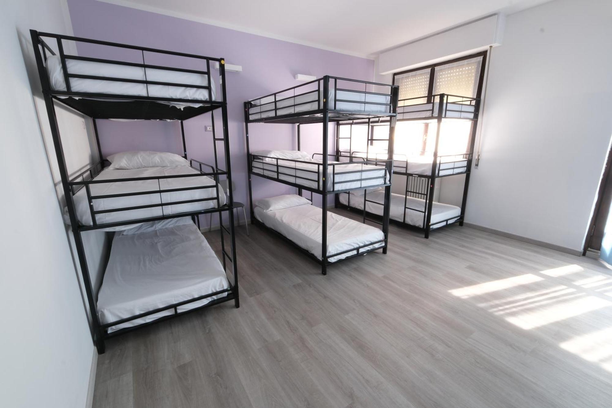 Hostel 3 Mediolan Zewnętrze zdjęcie